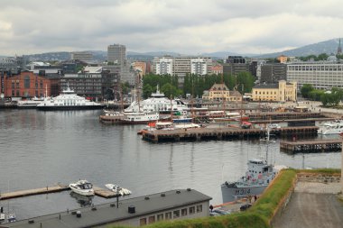 Norveç, Oslo. Liman ve şehir, Akerbrygge dolgu