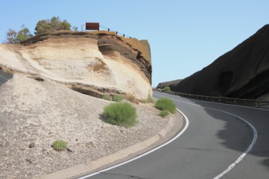 Volkanik tüf yolda. Teide, Tenerife, İspanya