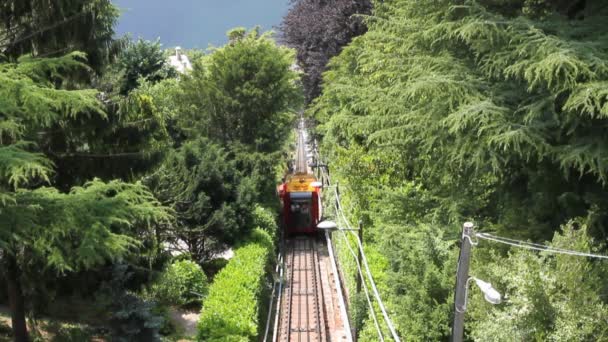 Funicular do lago Como para Brunate. Como, Itália — Vídeo de Stock