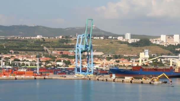 Kikötő város a Földközi-tengerre. Marseille, Franciaország — Stock videók