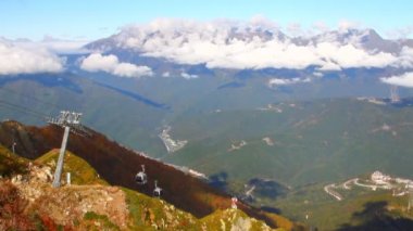 Teleferik Roza tepe üzerinde. Sochi, Krasnodar Krayı, Rusya Federasyonu
