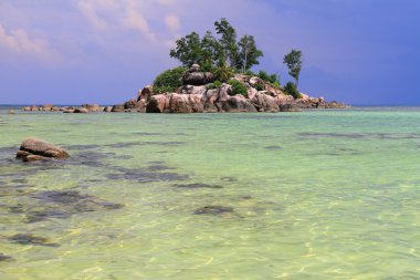 Küçük ada (Ile Souris). Anse Royal, Mahe, Seyşel Adaları