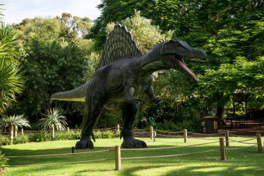 Spinosaurus ekran modeli Perth Hayvanat Bahçesi
