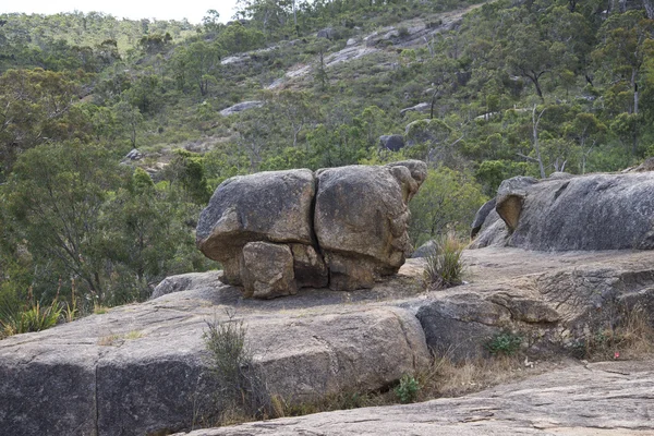 Parque Nacional John Forrest paisaje rocoso en Perth Hills — Foto de Stock