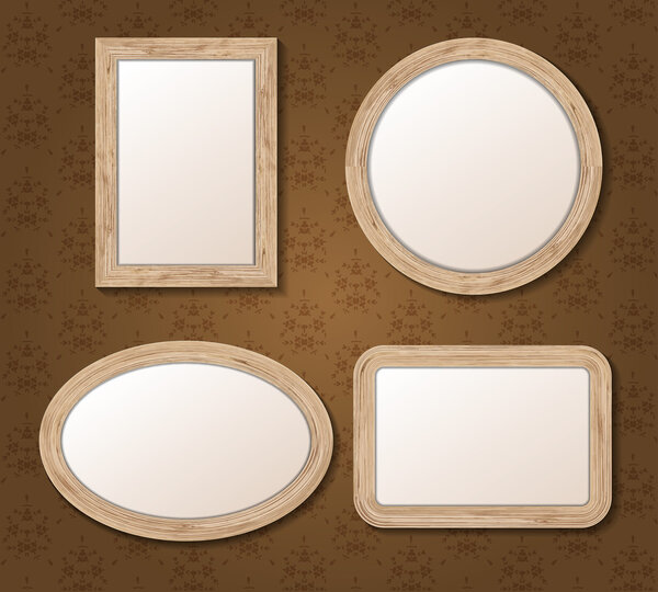 Деревянная рамка для портретного набора
