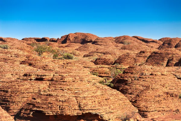 Rough orange mountains in Australian outback in bright sunshine — Stock Photo, Image