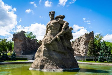 VOLGOGRAD, RUSSIA - 26 Mayıs 2019: Mamayev Kurgan 'daki Ölüm Anıtı.