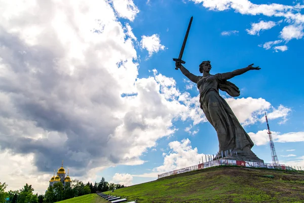 Volgograd Venäjä Toukokuu 2019 Isänmaan Puhelut Muistomerkki Volgogradissa Venäjällä — kuvapankkivalokuva