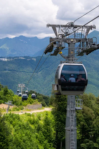 Teleférico Teleférico Nas Montanhas Verão — Fotografia de Stock