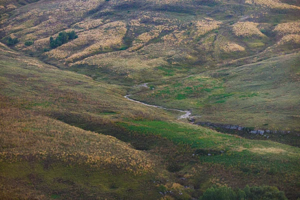 Légi Hegyek Völgye Drónra Néző Pireneusok Őszi Táj Szcenikus Dombok — Stock Fotó