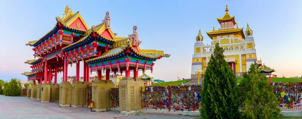 Templo Budista Morada Dorada Buda Shakyamuni Elista República Kalmykia Rusia — Foto de Stock