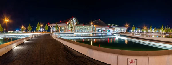 Külső Éjszakai Kilátás Platov Nemzetközi Repülőtér Rostov Don Oroszország 2019 — Stock Fotó