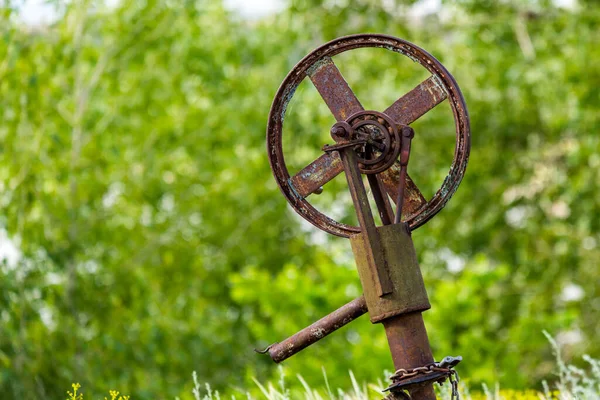 Frammento Vecchia Macchina Ruota Arrugginita Cintura Meccanismo Sconosciuto Stile Steampunk — Foto Stock