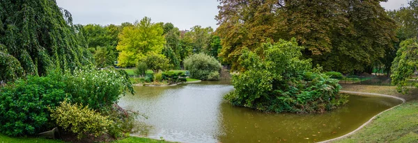 Parque Champ Mars Con Lago Cerca Una Torre Eiffel París — Foto de Stock