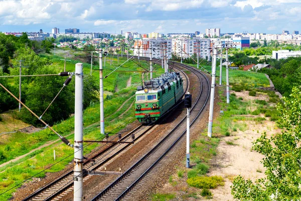 Locomotora Eléctrica Única Zona Industrial Ciudad —  Fotos de Stock