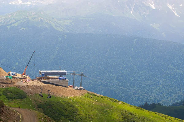 Baustelle Einer Bergigen Gegend Bau Der Seilbahnstation Des Skigebiets — Stockfoto