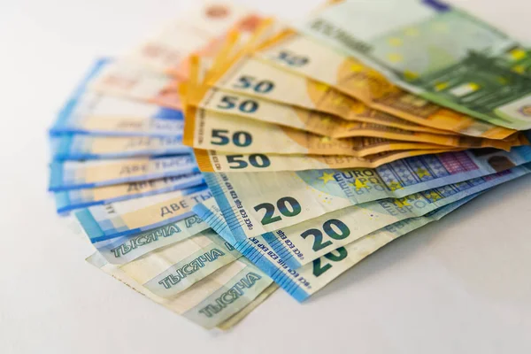 欧元钞票和俄罗斯卢布的背景 货币兑换率 — 图库照片