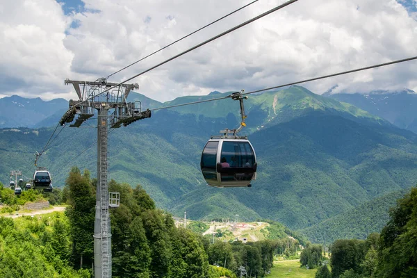 Seilbahn Oder Seilbahn Den Sommerbergen — Stockfoto