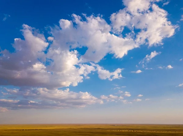 Cielo Blu Nuvole Con Orizzonte Tramonto — Foto Stock