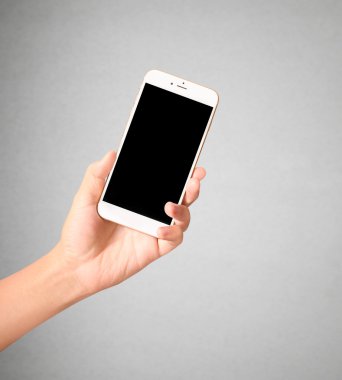 Bir elde ekran akıllı telefonuna dokun