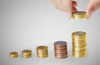 MEB için para koyarak el eller