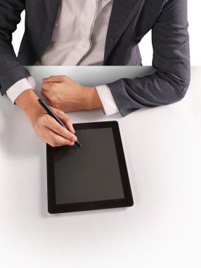 çağdaş dijital tablet holding eller