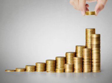 MEB için para koyarak el eller