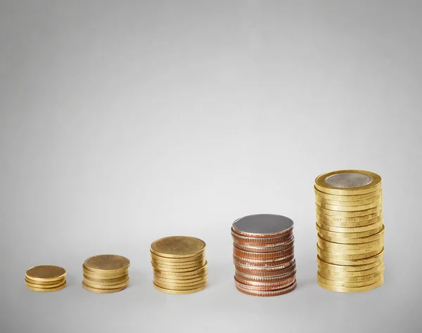 Stack of golden coins isolated — Stock Photo, Image