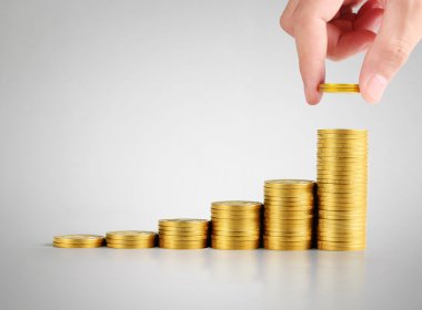 MEB için para koyarak el eller