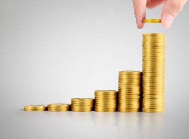 MEB için para koyarak el eller