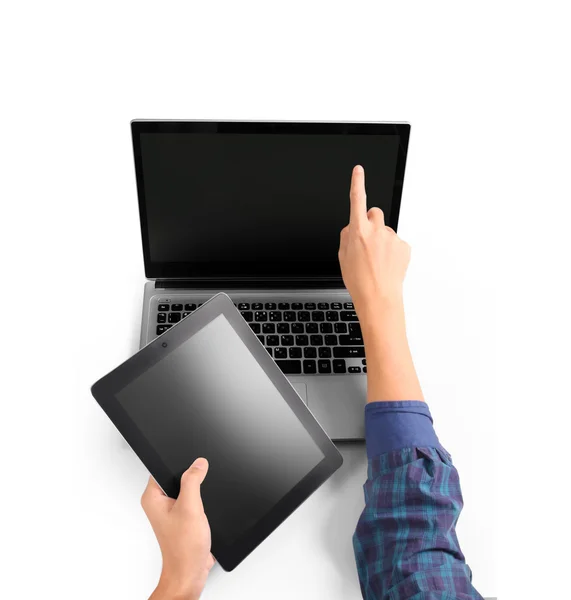 Ręce zajęte, za pomocą laptopa — Zdjęcie stockowe