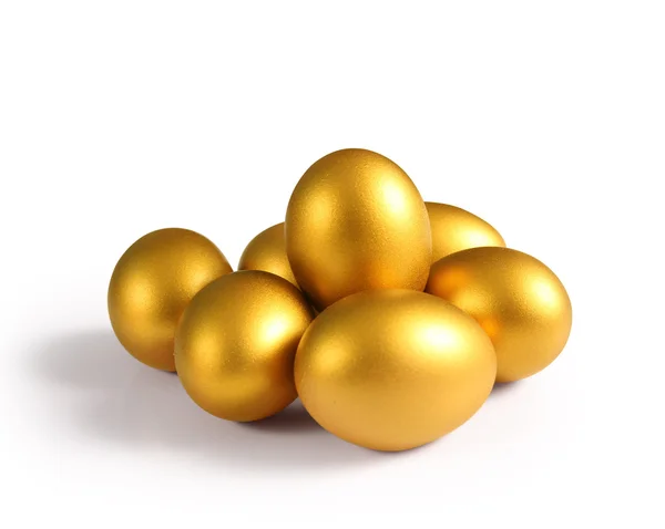 Złote jajko wielkanocne na białym tle — Zdjęcie stockowe
