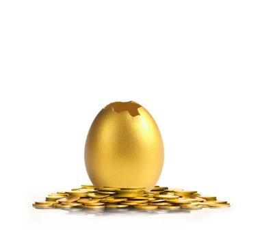 altın bir Paskalya yortusu yumurta 