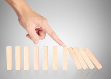 Dur Domino sürekli devrildi