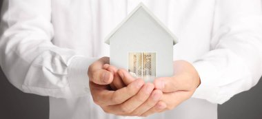 Ev Yapısı Bir elde, İş Evi Fikri