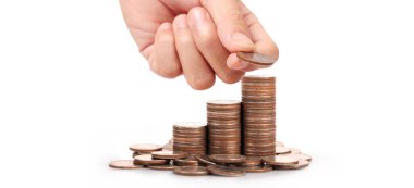 Bozuk paralar farklı pozisyonlarda üst üste istiflenir, iş için gündelik para verilir.