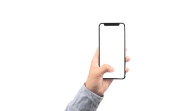 El ele tutuşan akıllı telefon aygıtı ve ekrana dokunma