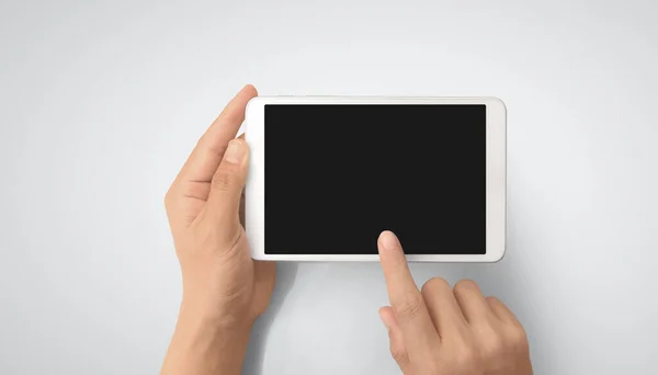 Tableti Tutan Eller Izole Ekran Ile Bilgisayar Aygıtına Dokunur — Stok fotoğraf