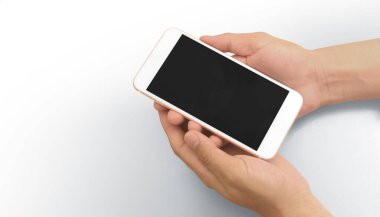 El ele tutuşan akıllı telefon aygıtı ve ekrana dokunma