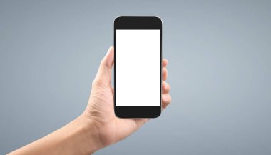 El ele tutuşan akıllı telefon aygıtı ve ekrana dokunma