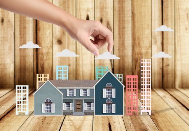 adam evin model korumak