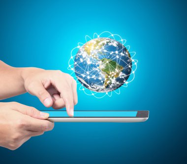 Tablet bilgisayar, holding adam bu görüntü bazı bileşenleri p vardır