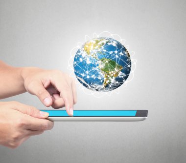 Tablet bilgisayar, holding adam bu görüntü bazı bileşenleri p vardır
