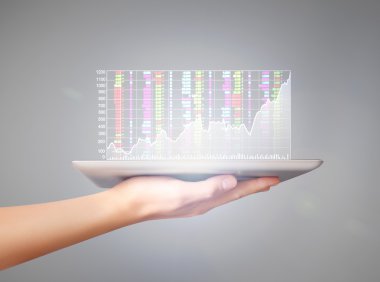 Erkekler tablet kavramı göstermek