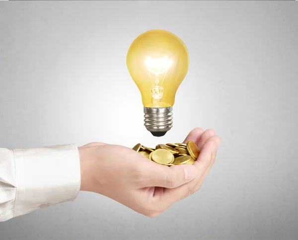 Lampadina, idea lampadina creativa in mano — Foto Stock