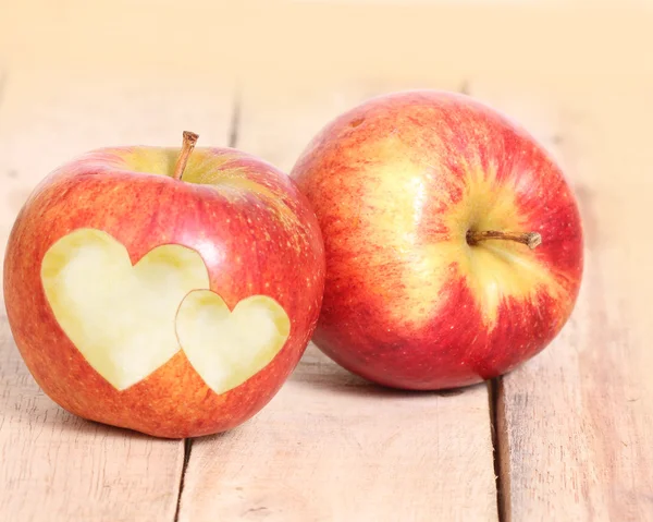 Herzform Liebe Apfel — Stockfoto