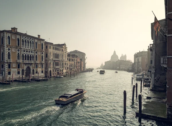 Barcos no Grande Canal em Veneza — Fotografia de Stock