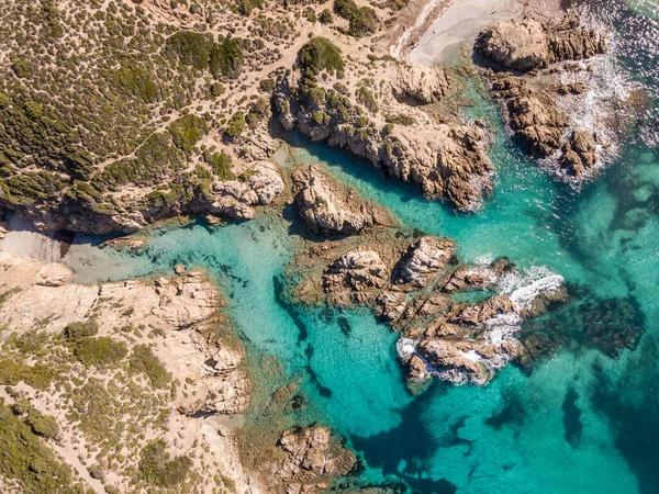 Korsika Nın Balagne Bölgesinde Ostriconi Yakınlarında Gözlerden Uzak Bir Kayalık — Stok fotoğraf