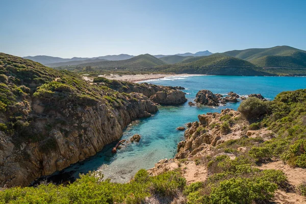 Mała Zatoka Turkusowa Plaża Śródziemnomorska Ostriconi Regionie Bałaganu Korsyki — Zdjęcie stockowe