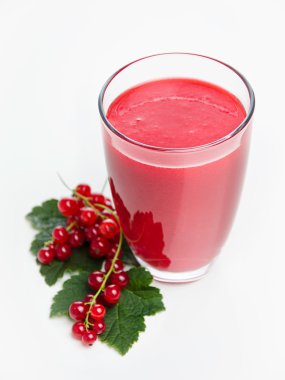 Beyaz çilek ile Frenk üzümü suyu